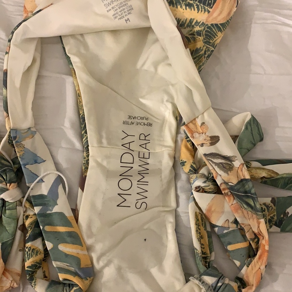 NWT Monday Swimwear Maui Top And Bottom - Picture 7 of 7